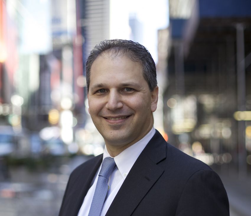 Adjunct Professor of Law Matthew Asbell